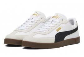 DEPORTIVO PUMA BLANCO, PUNTERA BEIGE, BANDAS LATERALES NEGRAS, PISO GOMA