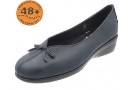 SALONCITO PIEL 48HRS NAPA MARINO LACITO,CUñA 3CM PISO GOMA LATEX