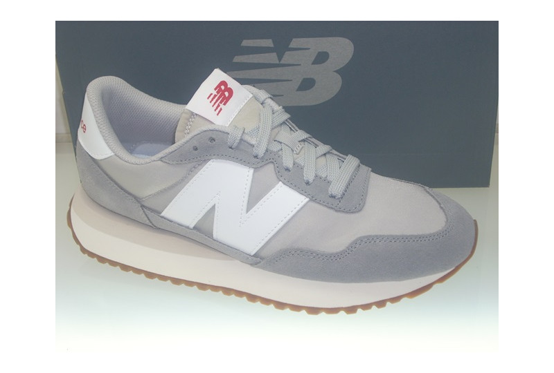 DEPORTIVO NEW BALANCE...