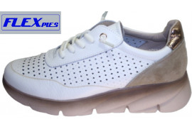 ZAPATO DEPORTIVO PIEL NAPA BLANCO CALADO, CORDONES ELASTICOS, PISO GOMA PLANTILLA EXTRAIBLE