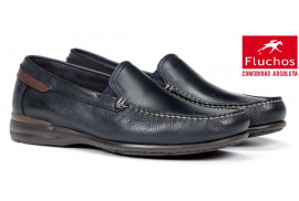 MOCASIN PIEL NEGRO ELASTICOS LATERALES,DETALLES MARRON,PISO GOMA,PLANTILLA TRANSPIRABLE EXTRAIBLE