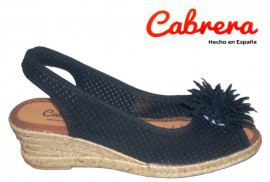 SALON DESPUNTADO TIRA TRASERA PICADO ANTELINA NEGRO POM POM CUÑA YUTE 4CM