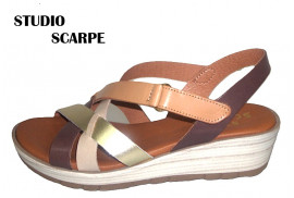 SANDALIA NAPA  TIRAS CRUZADAS EMPEINE,COMBINADA TONOS MARRONES/NUDE, TIRA BELCRO, PLANTILLA ACOLCHADA