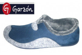 ZAPATILLA CERRADA FIELTRO MARINO COMBINADA GRIS, PISO GOMA