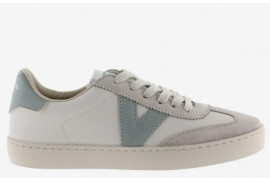 126184 Victoria Jade lateral