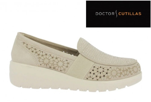 40204-doctor-cutillas-descanso-pies-delicados-primavera