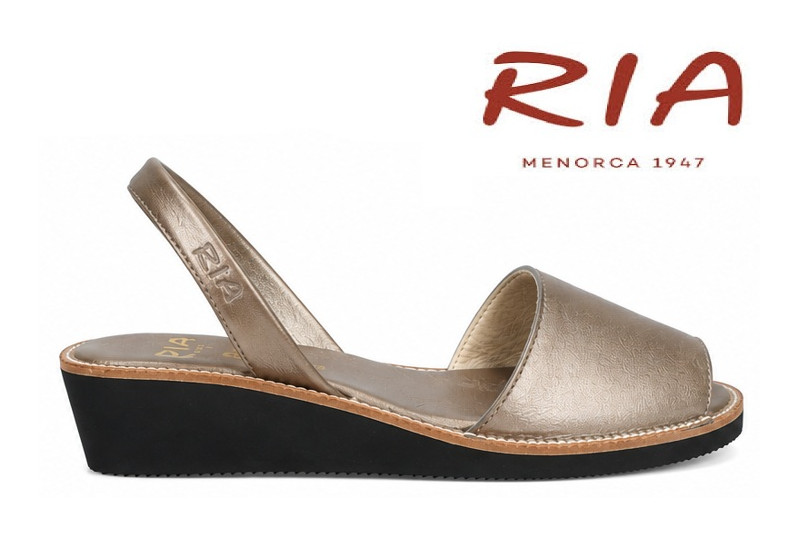 Sandalia menorquina Ria piel platino mujer