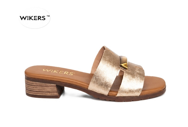 151834-wikers-rose-mujer