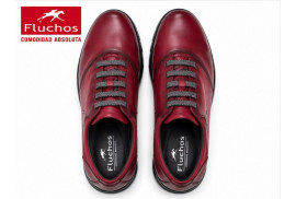 Detalle piel napa burdeos y cordones elásticos del Fluchos F0354 mujer