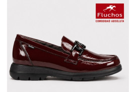 Fluchos Gladis F1794 mocasín mujer charol Opera burdeos vista lateral