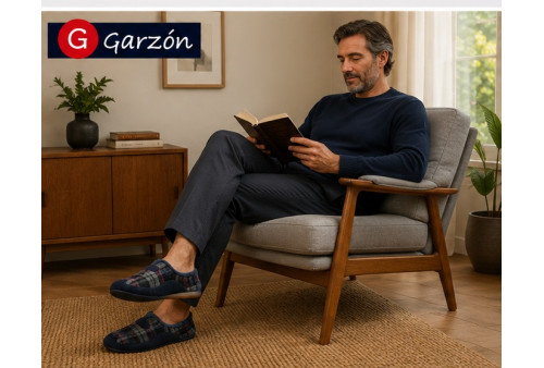 Garzón 8950.296 zapatilla hombre marino cuadros