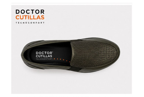 Detalle mocasín Doctor Cutillas 45410 musgo mujer