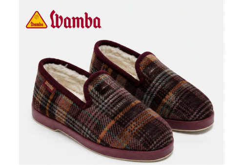 Wamba 202001 zapatilla cerrada en cuadros burdeos lateral