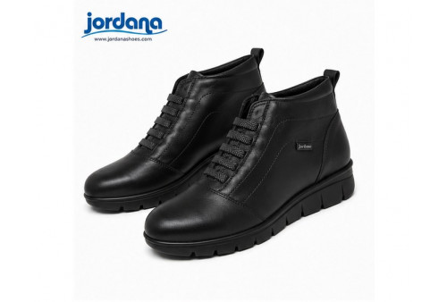 Botín Jordana 25 de mujer en piel napa negra lateral