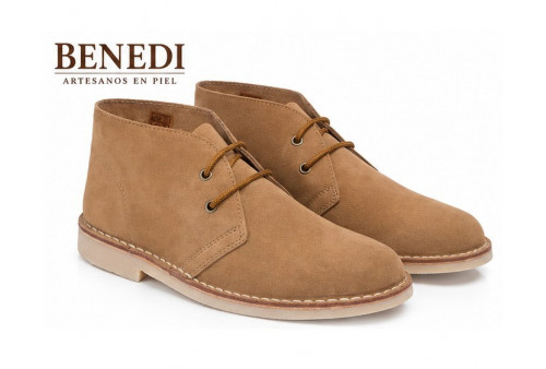 Pisacacas serraje camel par