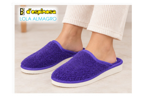 D´Espinosa 918: Zapatilla rizo morado modelo